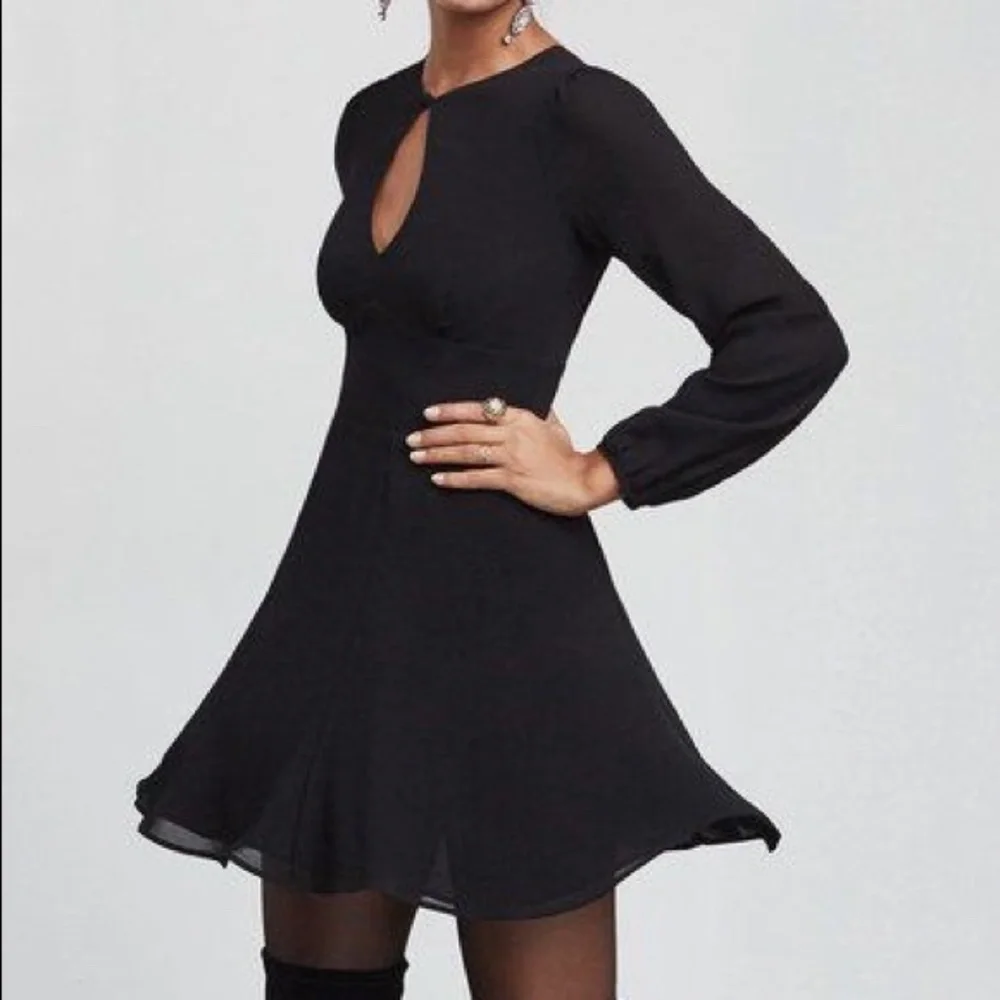 REFORMATION Delancey Dress Keyhole Front EUC - Picture 3 of 13